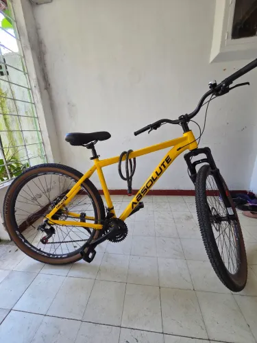Bicicleta Absolute Aro 29 + Cabo de segurança + Descanso + Buzina de toque inclusos