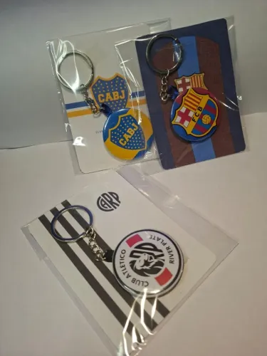 Bottons, Chaveiros e Ímãs Personalizados - Brindes e Lembrancinhas