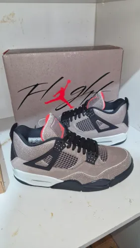 JORDAN 4 TAUPE HAZE
