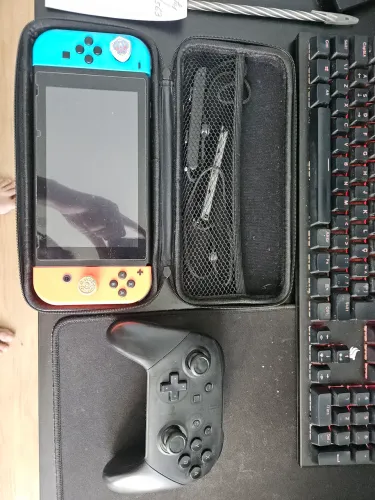 Vendo nintendo switch v2 + pro controller