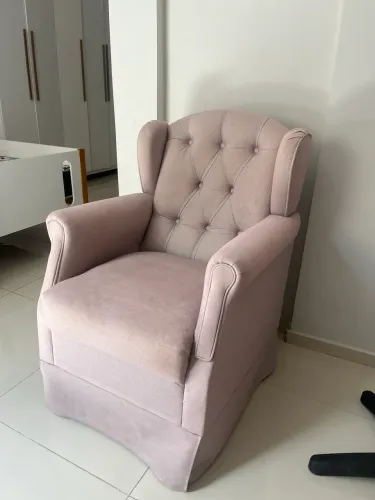 Vendo poltrona de amamentação 