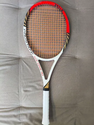 Raquete de tênis - Wilson Pro Staff Six. One 90 BLX