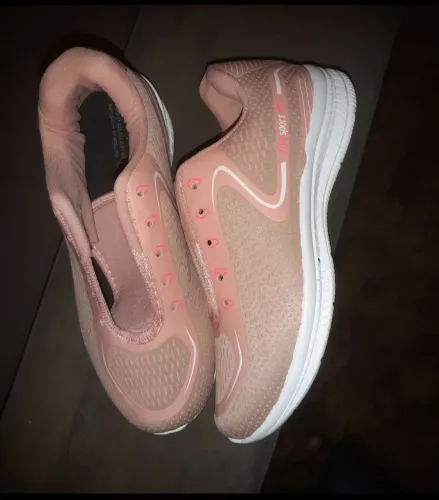 Tênis feminino Novo