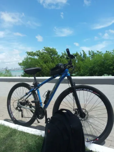 Bicicleta Aro 29 Ecos/GTS com Freio a Disco e Acessórios