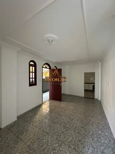 Casa residencial de 90 m² para aluguel em Ibitiquara, Cachoeiro de Itapemirim