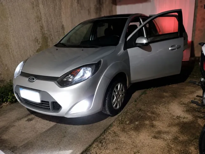 Ford Fiesta S 1.0 8V Flex 5P 2014