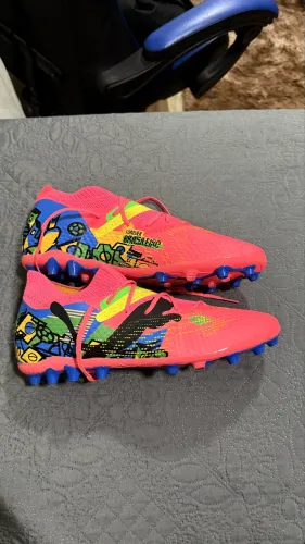 Puma Future 7 Ultimate Neymar Jr. MG multi ground