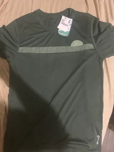 camiseta esportiva manga curta, verde. Nova.