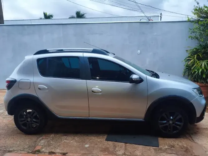 Renault Stepway Intense Flex 1.6 16V Aut. 2020