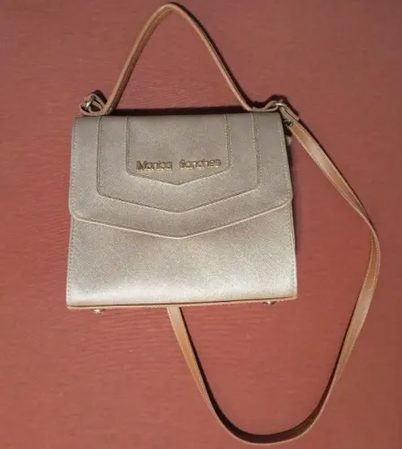 Bolsa de mão e ombro da Mônica Sanches