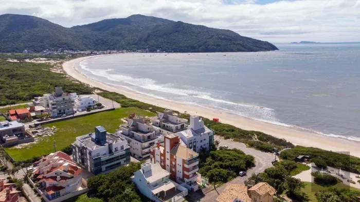 Terreno à venda, 360 m² por R$ 979.000 - Pântano do Sul - Florianópolis/SC