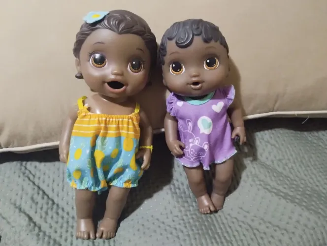 Bonecas Baby Alive.