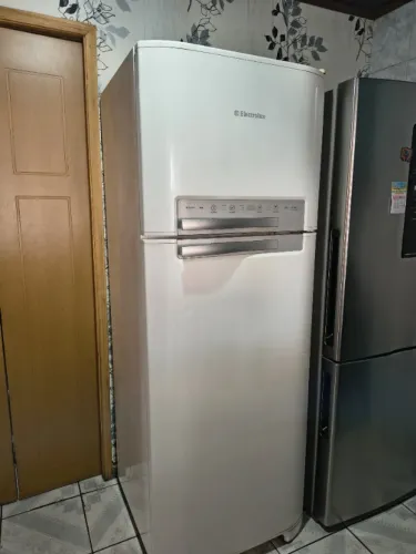 Geladeira Electrolux Frost Free Duplex DF50