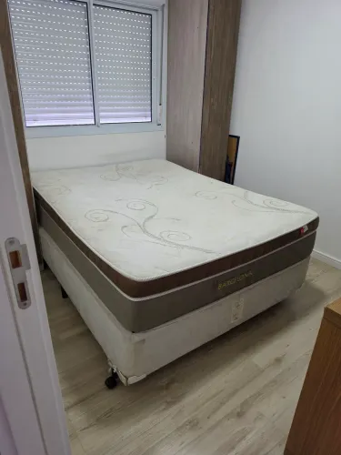 Box com colchao de casal