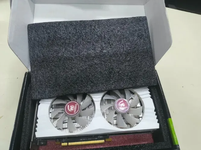 Placa de video rx 580 6gb veineda