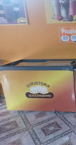 Móveis para sorveteria 