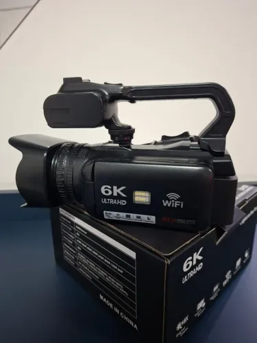 Filmadora Digital 6K Ultra HD Wi-Fi 64MP Tela Touch Zoom 18x