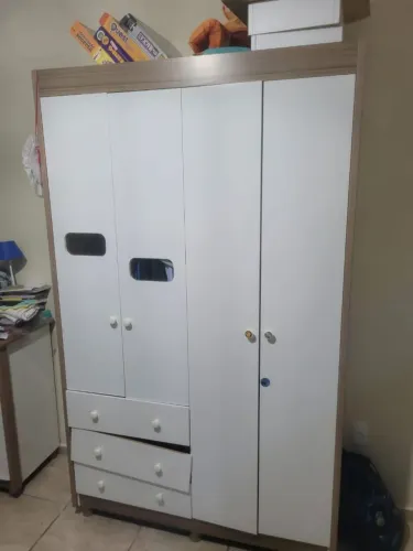Guarda Roupa + cômoda