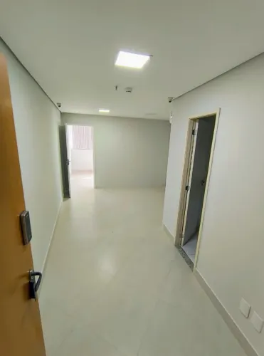 Sala comercial para locação no Shopping Mont Serrat
