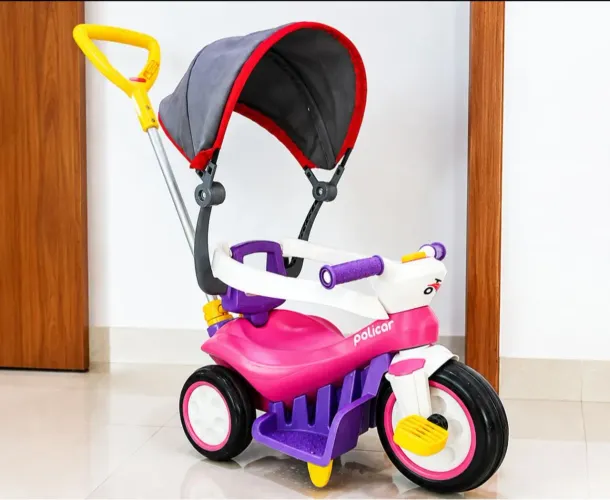 Triciclo Infantil Policar 3 em 1 passeio com empurrador e pedal -