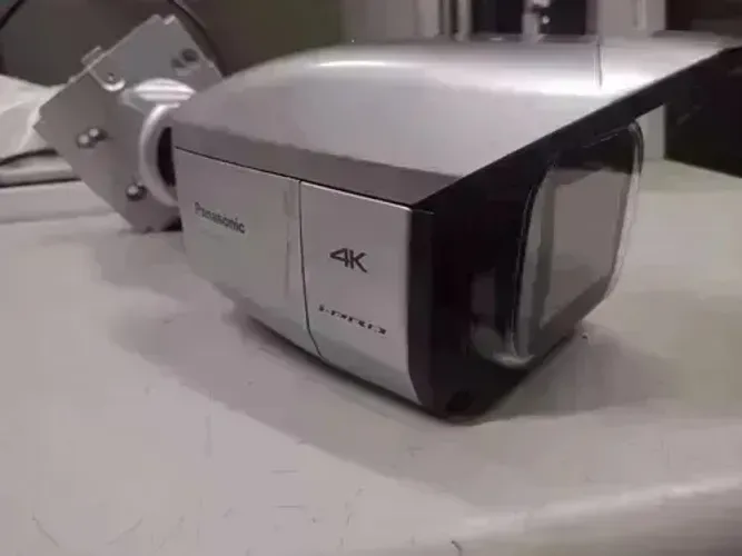 Camera IP Panasonic Antivandalismo Ipro 4k Wv-pb781l