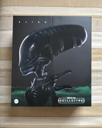 Monster High Skullector Alien Doll