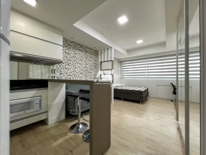 Apartamento com 1 dormitório para alugar, 30 m²
