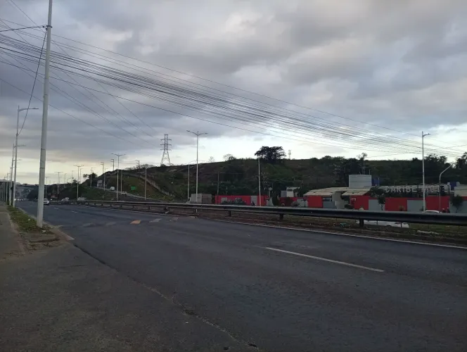 Excelente área 100.000m frente pra Rod em Contorno-Cariacica para venda 