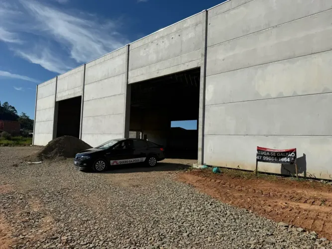 Galpões de 645 m2 em Barra Velha Bairro itajuba