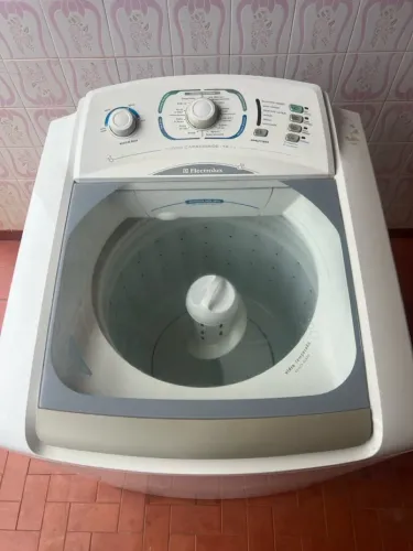 Máquina de lavar eletrolux 12 kg