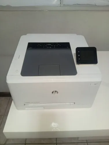 Impressora HP Laser jet pro M252dw