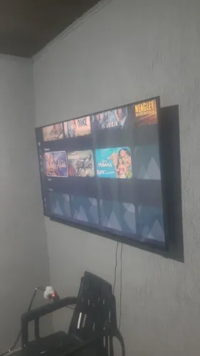 Vendo televisão com menos de 1 ano de uso da Samsung 55 polegada 