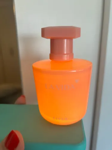 Perfume la vida ciclo cosméticos