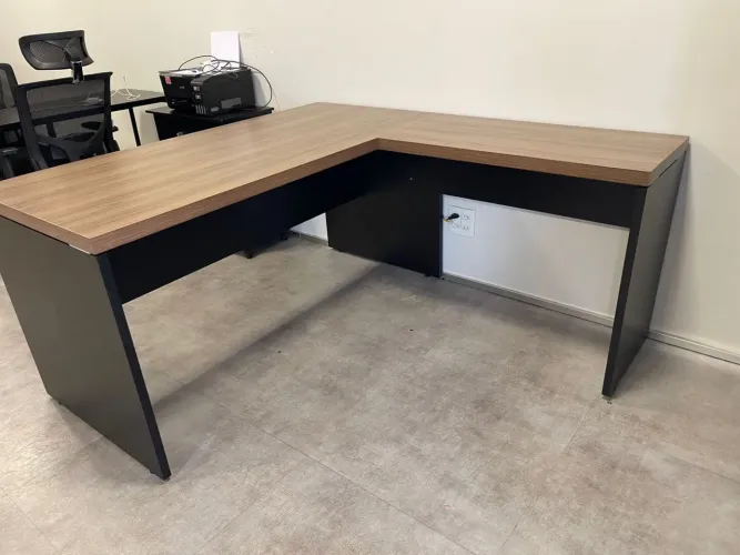 MESA DE ESCRITORIO LOJA IKONOFFICE