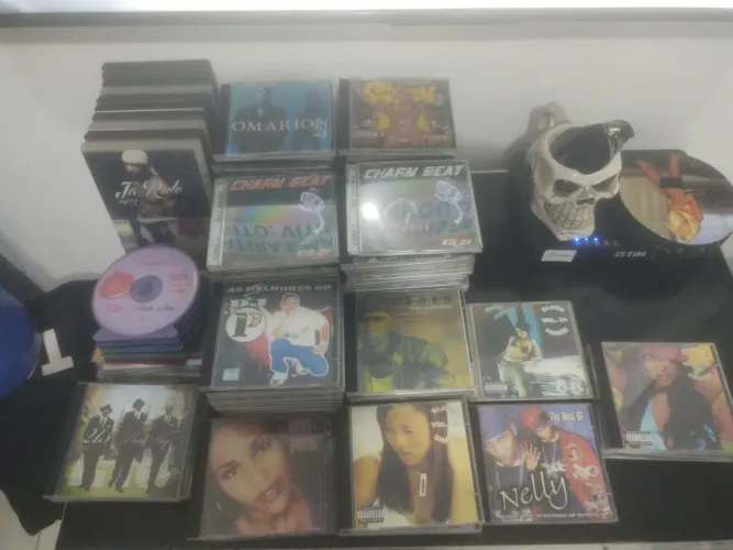 Coleção de Cds de Black