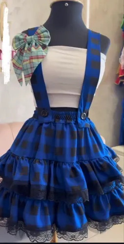 Look  Festa Junina Azul Jardineira + Laço Xadrez | Usado 1x