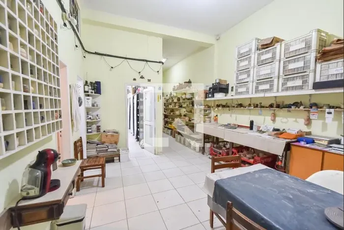 Casa à Venda - Liberdade, 2 Quartos, 150 m2