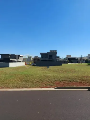 Terreno em Condomínio - Alto do Castelo 1 - 360 m² - por R$ 460.000,00