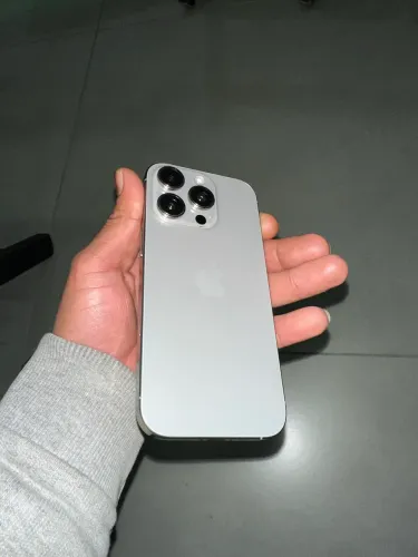 iPhone 16 pro 128g
