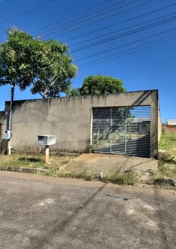 Terreno a venda no Residencial Greenville possui 300 metros quadrados