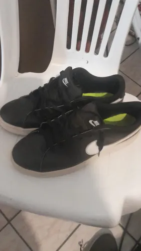 Vendo tenis a 25 reais hoje! 