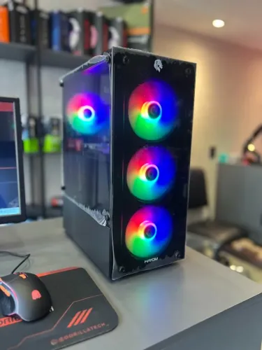  Configuração focada em alto desempenho gráfico, ideal para jogos pesados. Configuração co