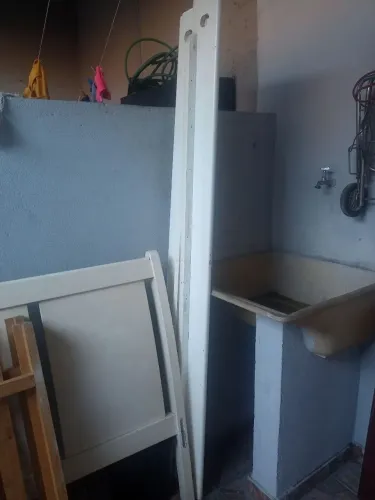 Cama de solteiro madeira mais colchão 