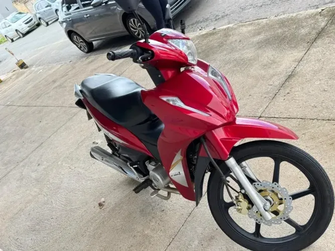 AVELLOZ AZ1 TURBO  2024 