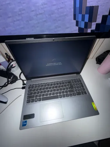 Notebook Lenovo IdeaPad 1 (15IAU7).