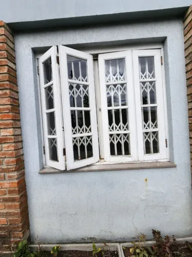 Janela de estar íntimo 156x144 cm (5 cm de guarnição)