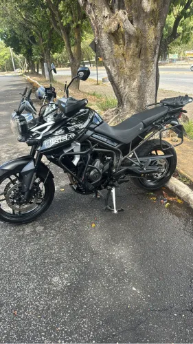 Tiger 800 muito nova 