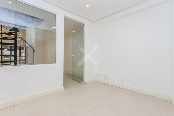 Sala Comercial para comprar no bairro Bom Fim