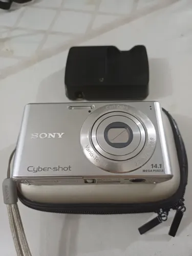 Câmera Cyber-Shot 14.1px