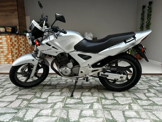 HONDA CBX TWISTER 250cc 2006
